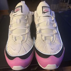 Lady Nike Sz.8 Excellent Condition 