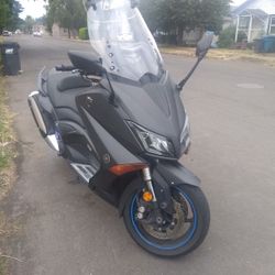 2015 Yamaha Tmax