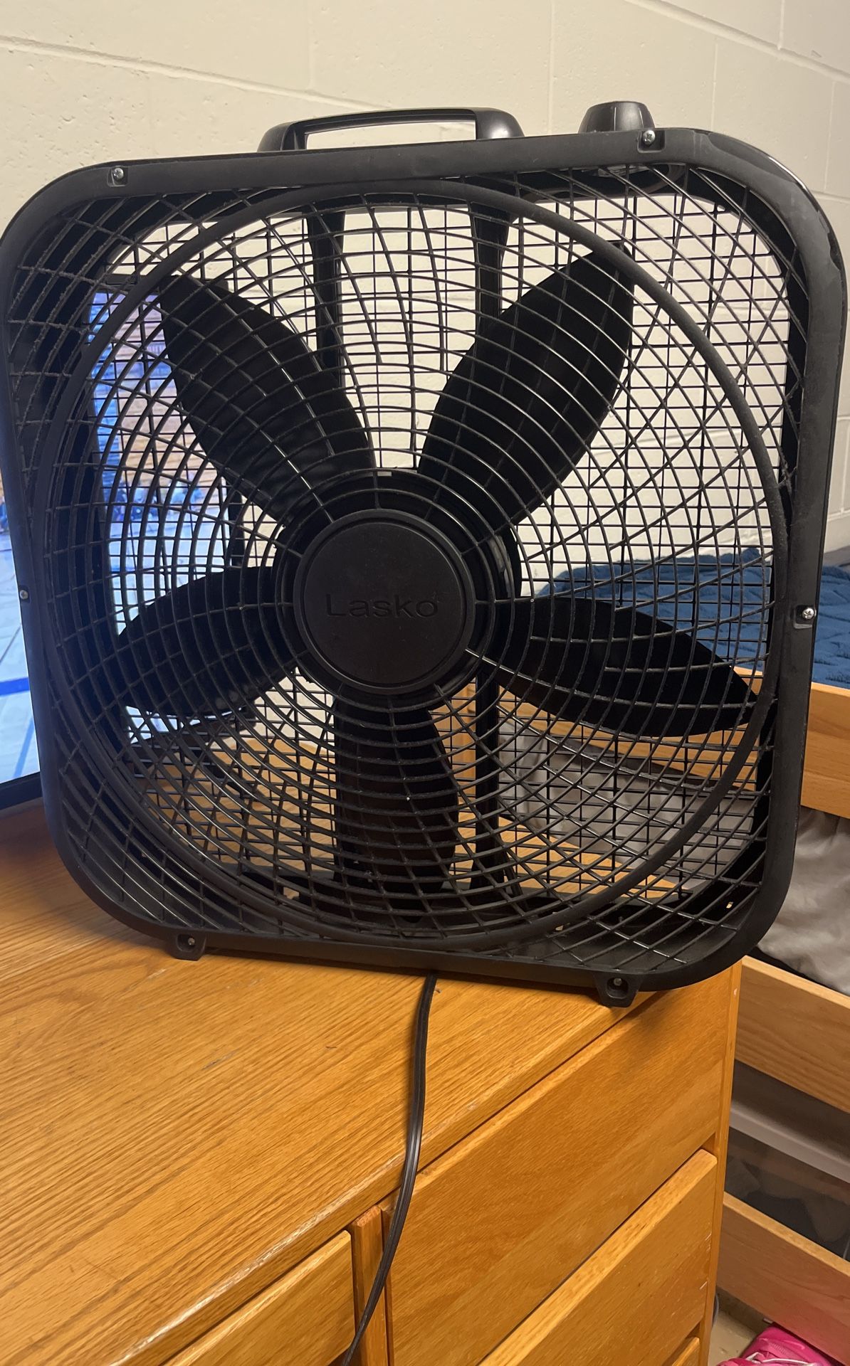 Lasko Box Fan