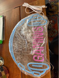 Neon gaming sign