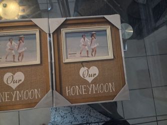 Honeymoon photo frames