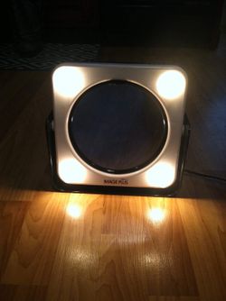 Makeup mirror great condition south philly