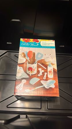 The Pioneer Woman 20 piece kitchen gadgets