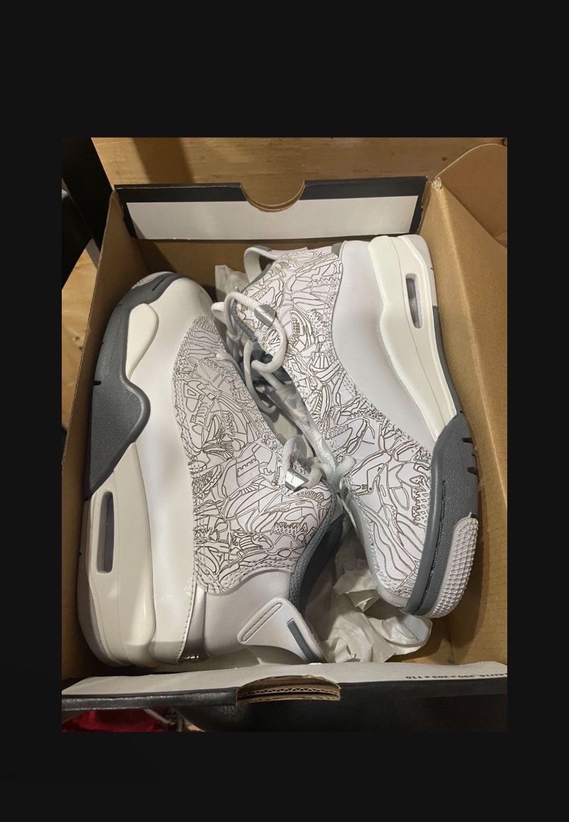 Jordan’s 👟 ( Like New)