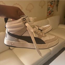 Women’s Puma Sneakers