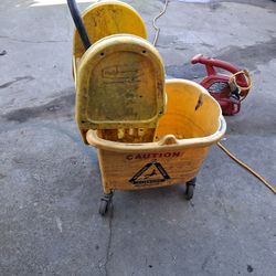 Janitorial Mop Bucket White Ringer