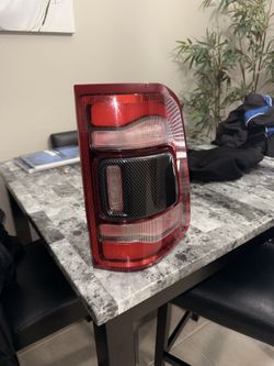 19-24 RAM 1500 OEM passenger side LED tail light, no blind spot.