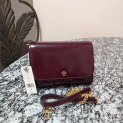 TORY BURCH EMERSON PATENT LEATHER CHAIN PURSE !!
