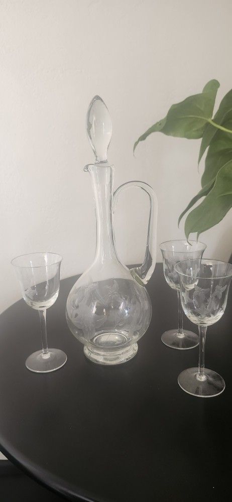 Liquor Decanter Set