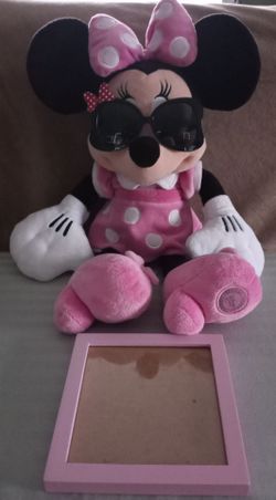 Mini Mouse 18" stuffie/New Sunglasses/ pink Frame