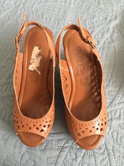 Cathy jean wedges size 6