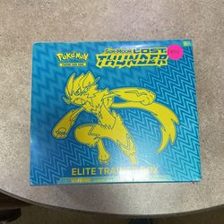 Pokémon Elite Trainer Box