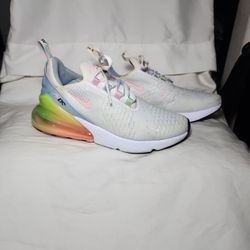 Nike Air 270 SE Arctic Punch