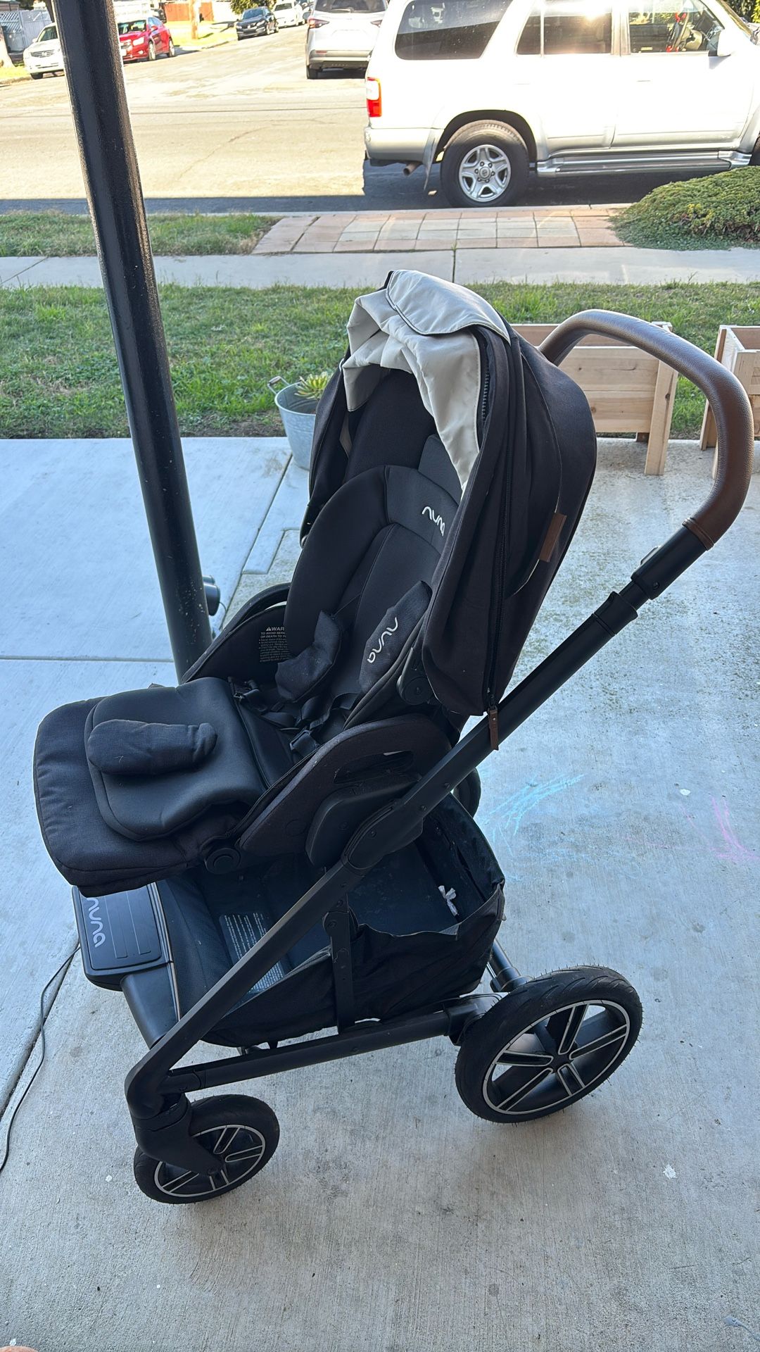 Nuna stroller 