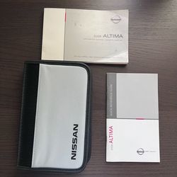 Nissan Owner’s Manual and zipper case