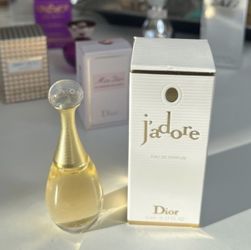 New. Travel size j’adore EDP perfume
