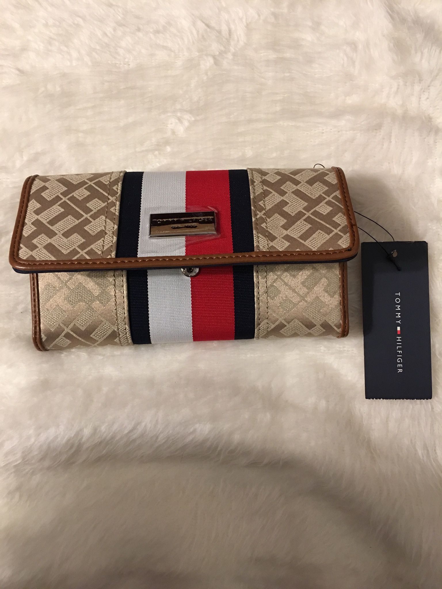New Tommy Wallet 