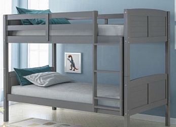 Bunk bed with mattress