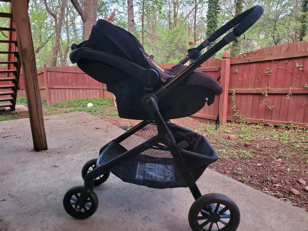 Car seat and carriage for baby