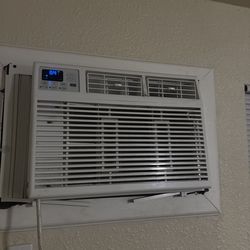 12,000 BTU Window Room Air Conditioner