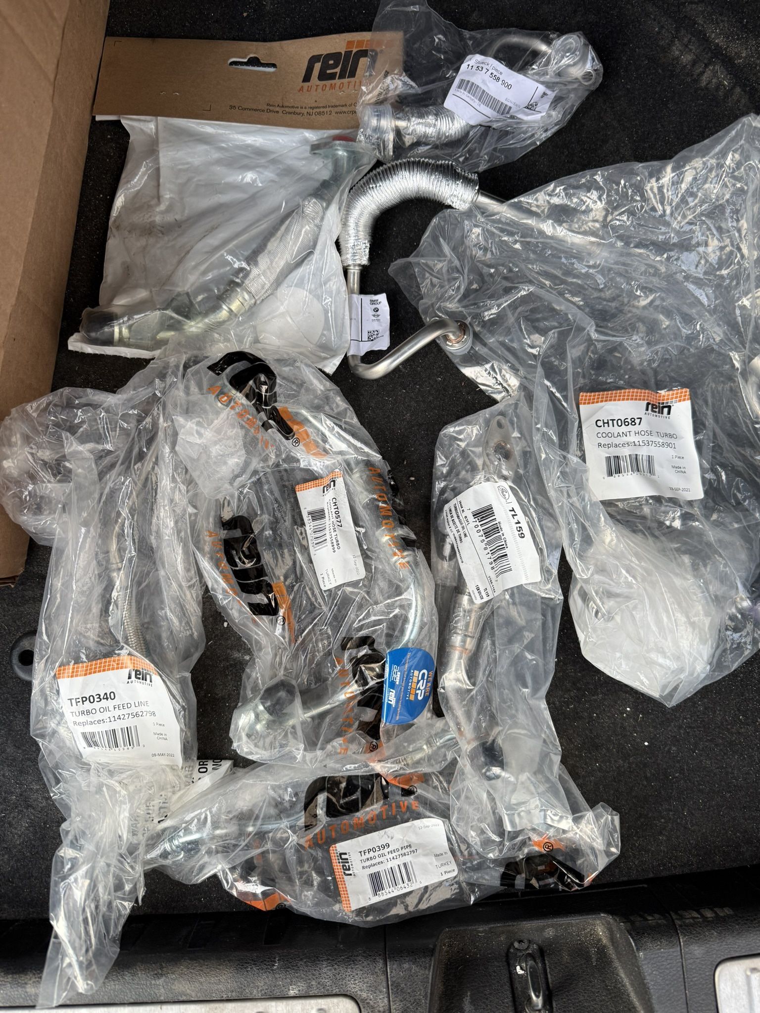 N54 oil/coolant feed and return lines