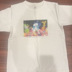 uniqlo alice in wonderland t shirt
