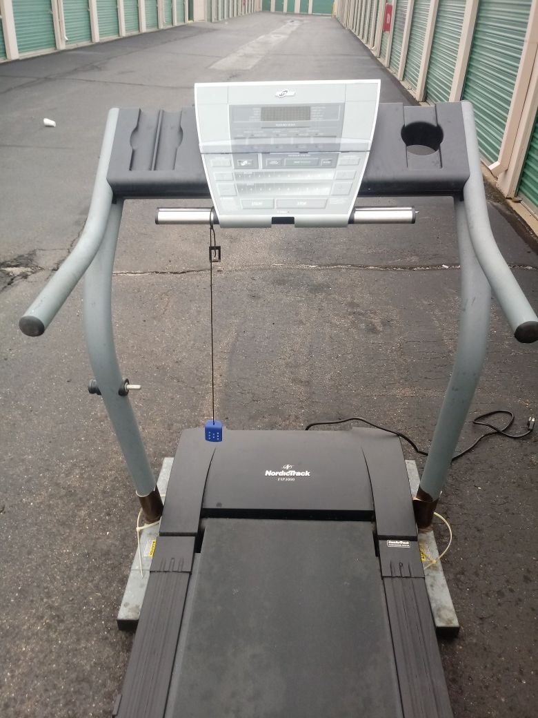 NordicTrack treadmill model #EXP3000. Excellent Condittion.Ideal for the beginner or advanced.. Folds for transport or storage. (Curbside Del. Poss.)
