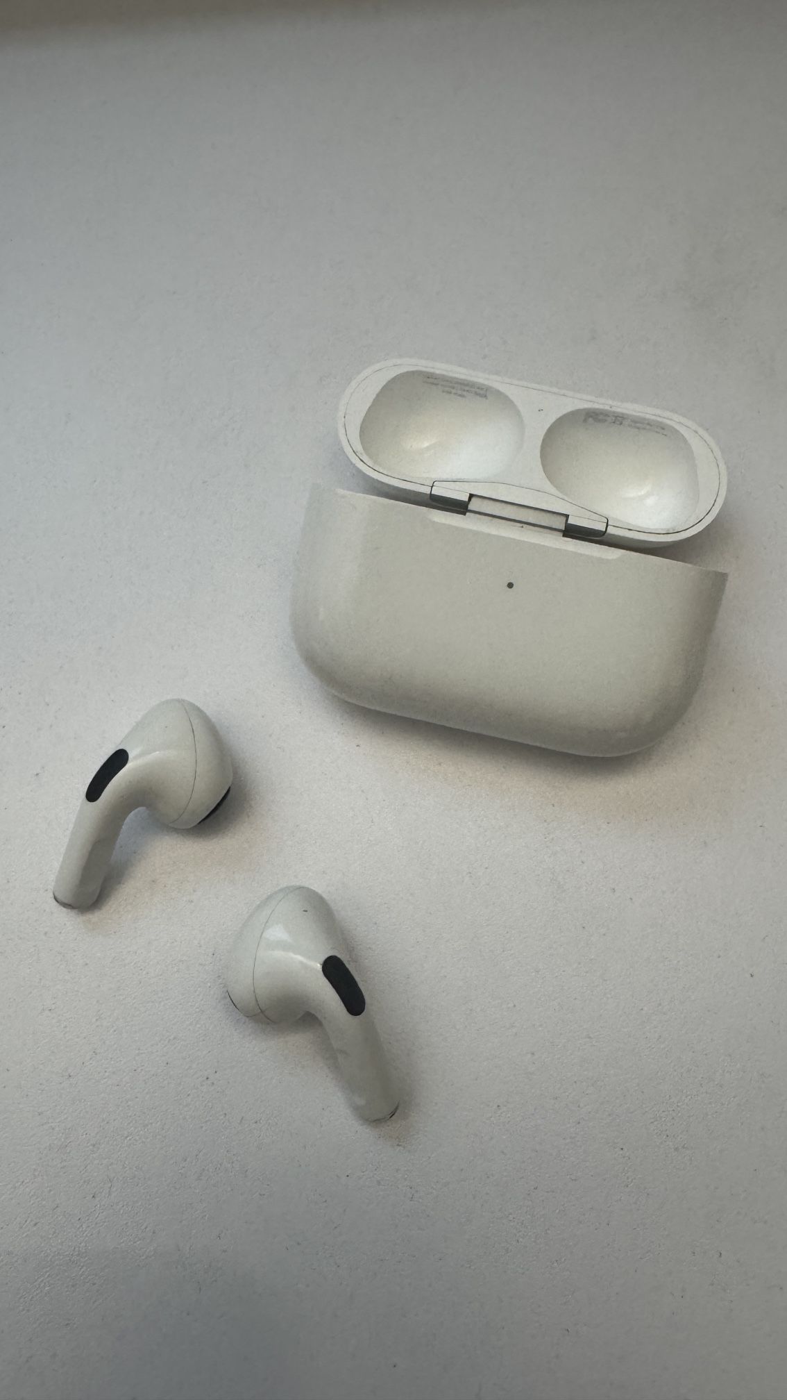 Apple AirPods Pro (1st gen)