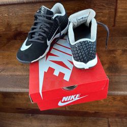 Nike Vapor Cleat 2.5Y
