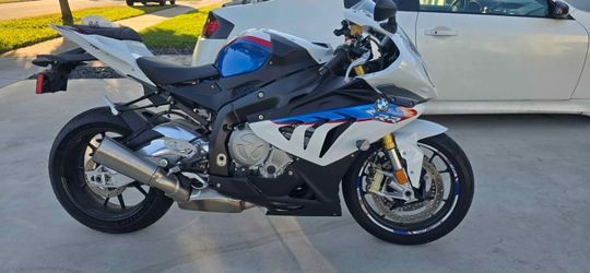 2013 BMW S1000RR MINT WITH ONLY 1462 ORIGINAL MILES