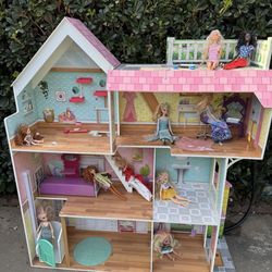 KidKraft Barbie Dream Doll House  W/ Accessories And 10 Barbies