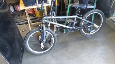 Mongoose bike