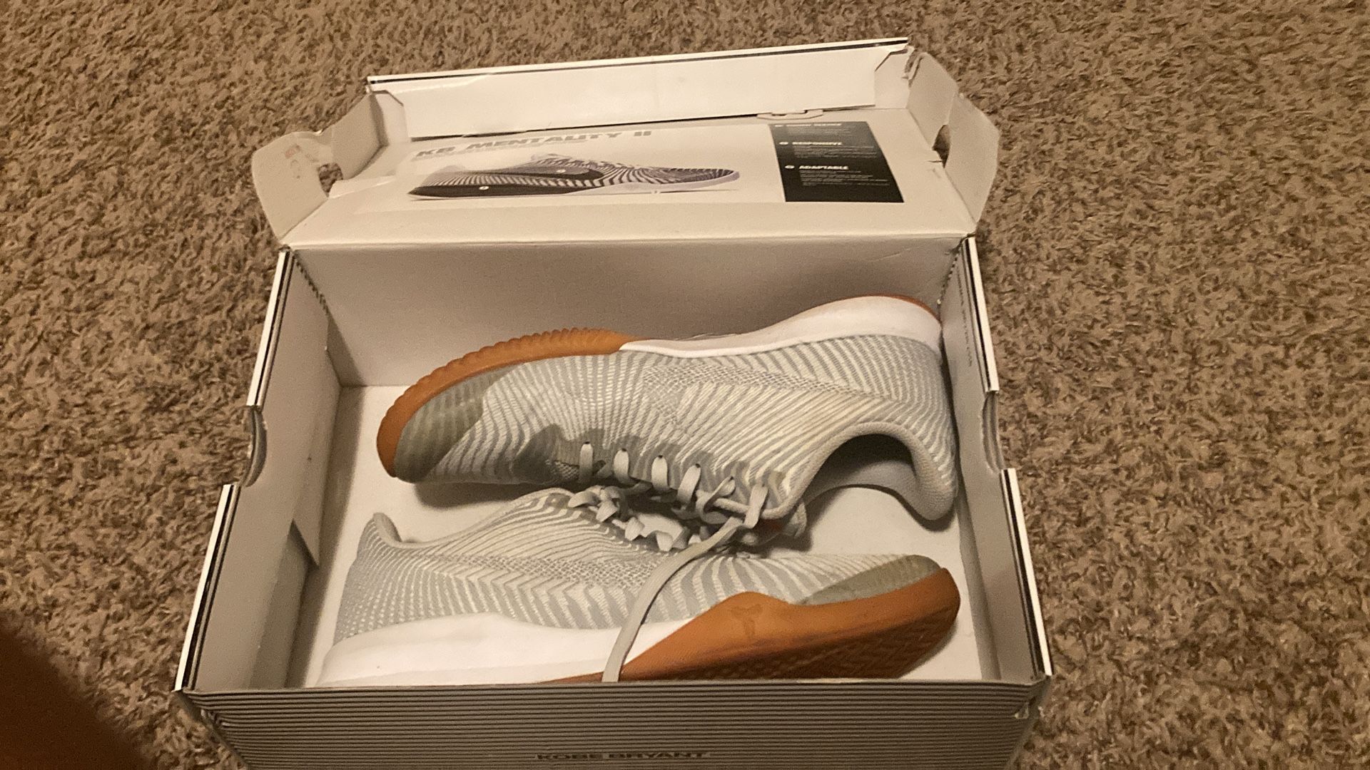 Nike Kobe Mentality 2 Size 9