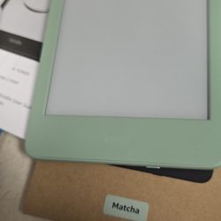 BRAND NEW KINDLE 11 GEN