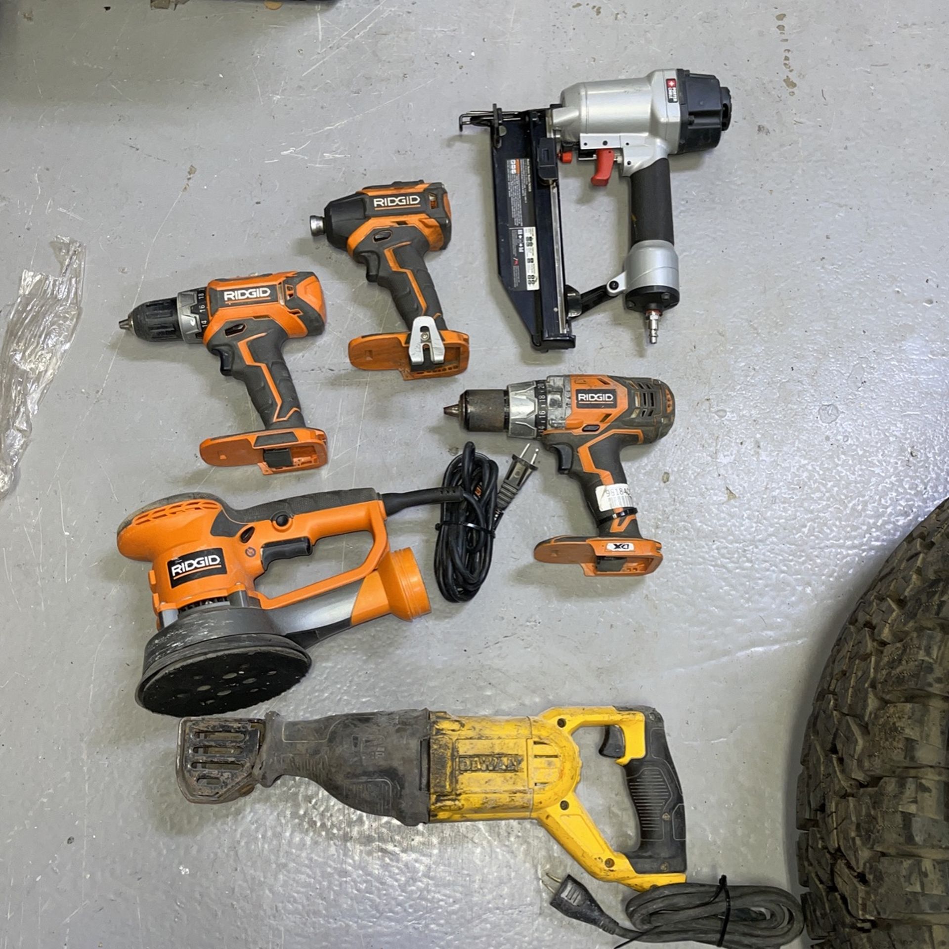 Ridgid Dewalt Porter Cable BROKEN TOOLS for Sale in Tujunga, CA OfferUp