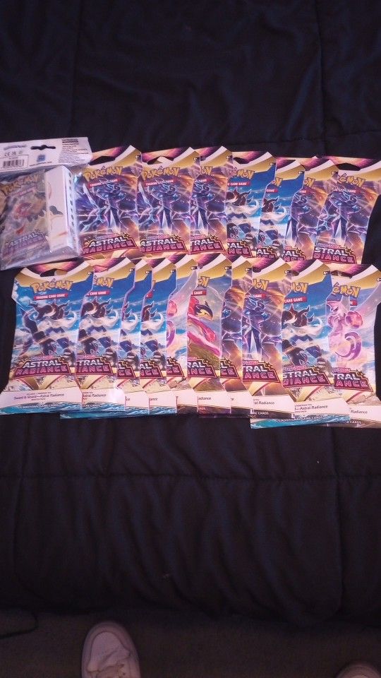 17 Sleeved Astral Radiance Booster Packs And 1 Mini Portfolio 