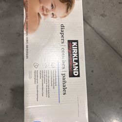 Kirland Diapers size 5