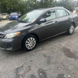 2 O 1 2 TOYOTA COROLLA. $6,885