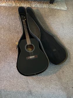 Yamaha F335 BL Dreadnought Acoustic Guitar — Black, with Hardshell Case