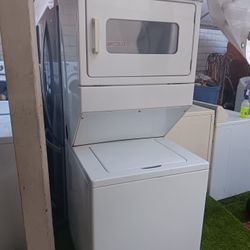 Whirlpool Stackable 27" Washer And Dryer Electric 