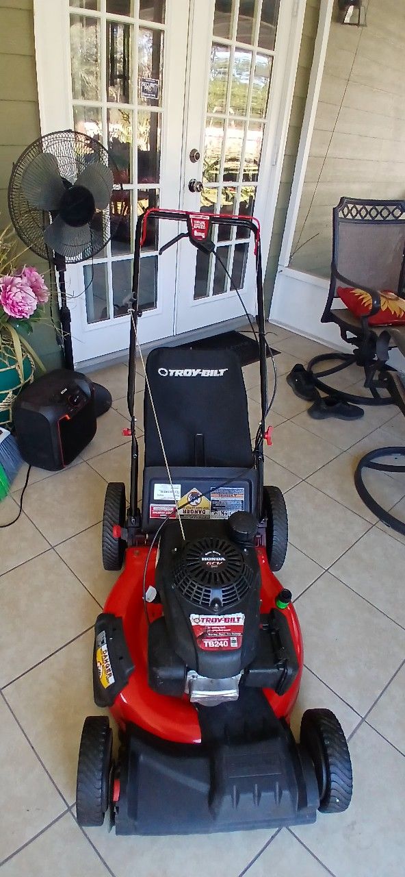 Like New Mower For Sale 