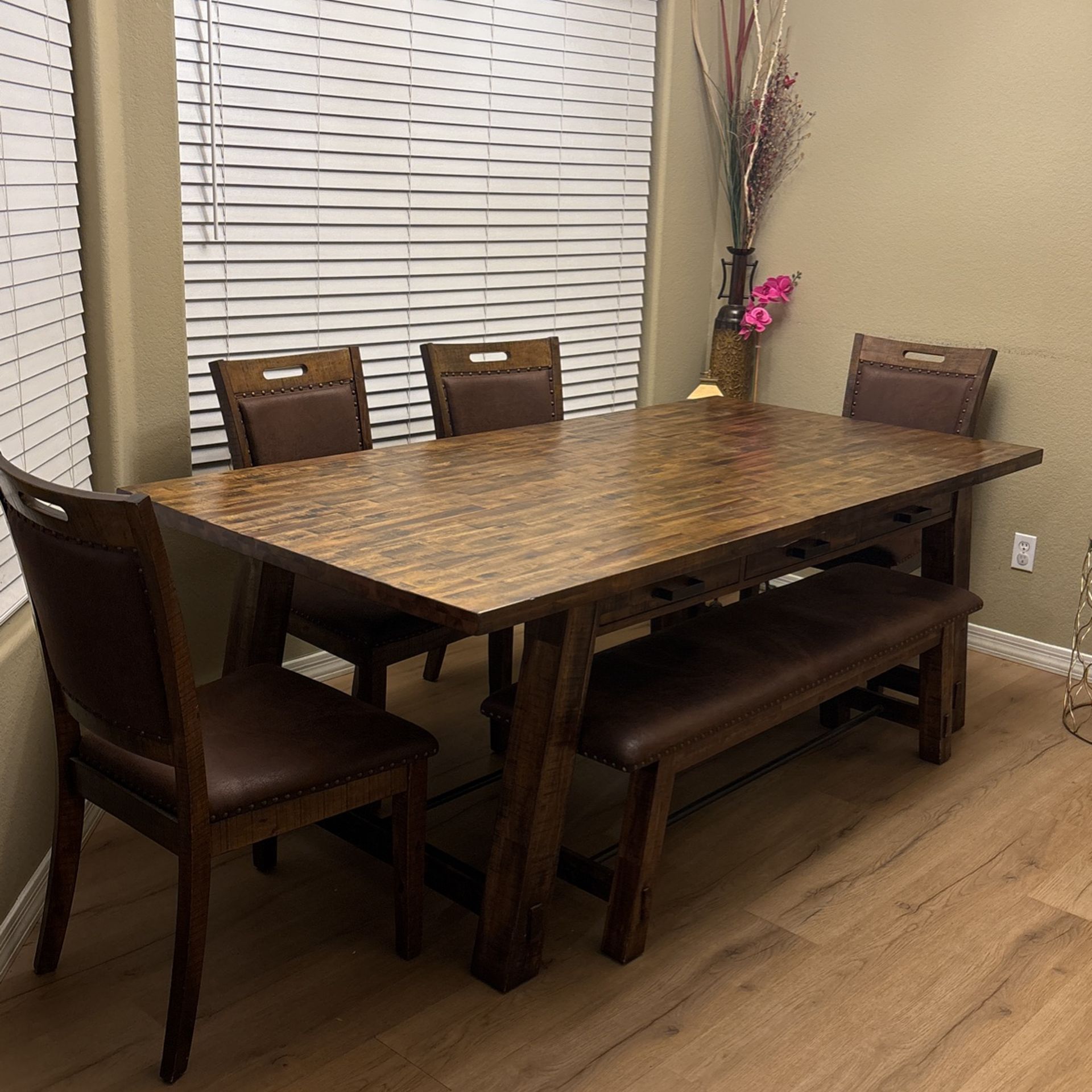 Dining Table With Chairs