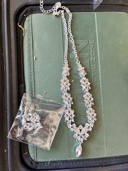 Necklace And Earring 