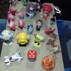 Assorted Mini Figures 