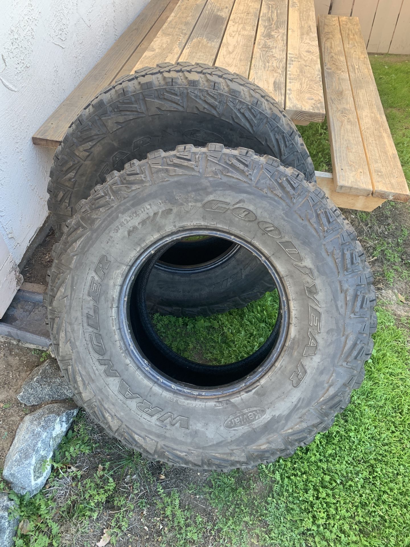 37” Wrangler Goodyear M/TR Kevlar