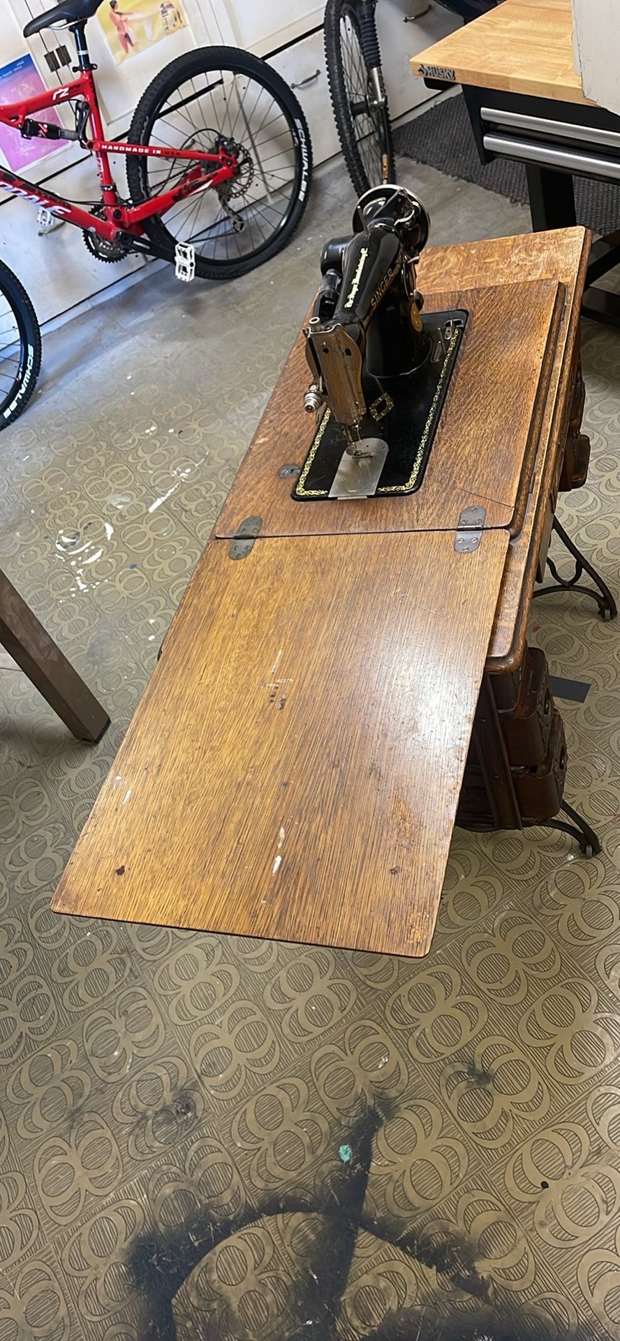 Singer Sewing Machine