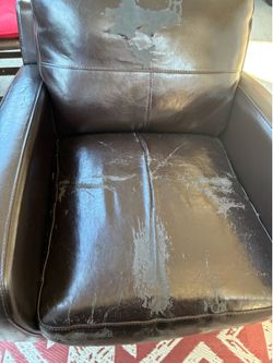 Club chairs for free