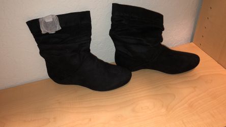 Size 6 1/2 Black Suede Boots NEW