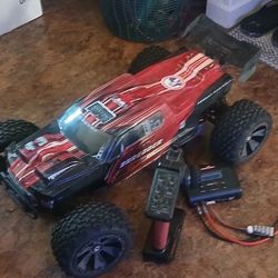 1/6 SCALE REDCAT SHREDDER 4X4 R/C TRUCK WITH A 4s LIPO BATTERY, ULTRA POWER MULTI CHARGER, & SYNCRO 2.4GHz REMOTE LOTS OF UPGRADES 