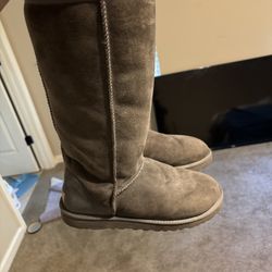 UGG Classic Tall Boots – Grey – Women’s Size 9 – Barely Worn